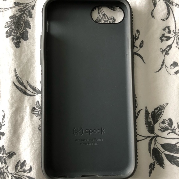 iPhone 7 Black Speck Case - Picture 2 of 5